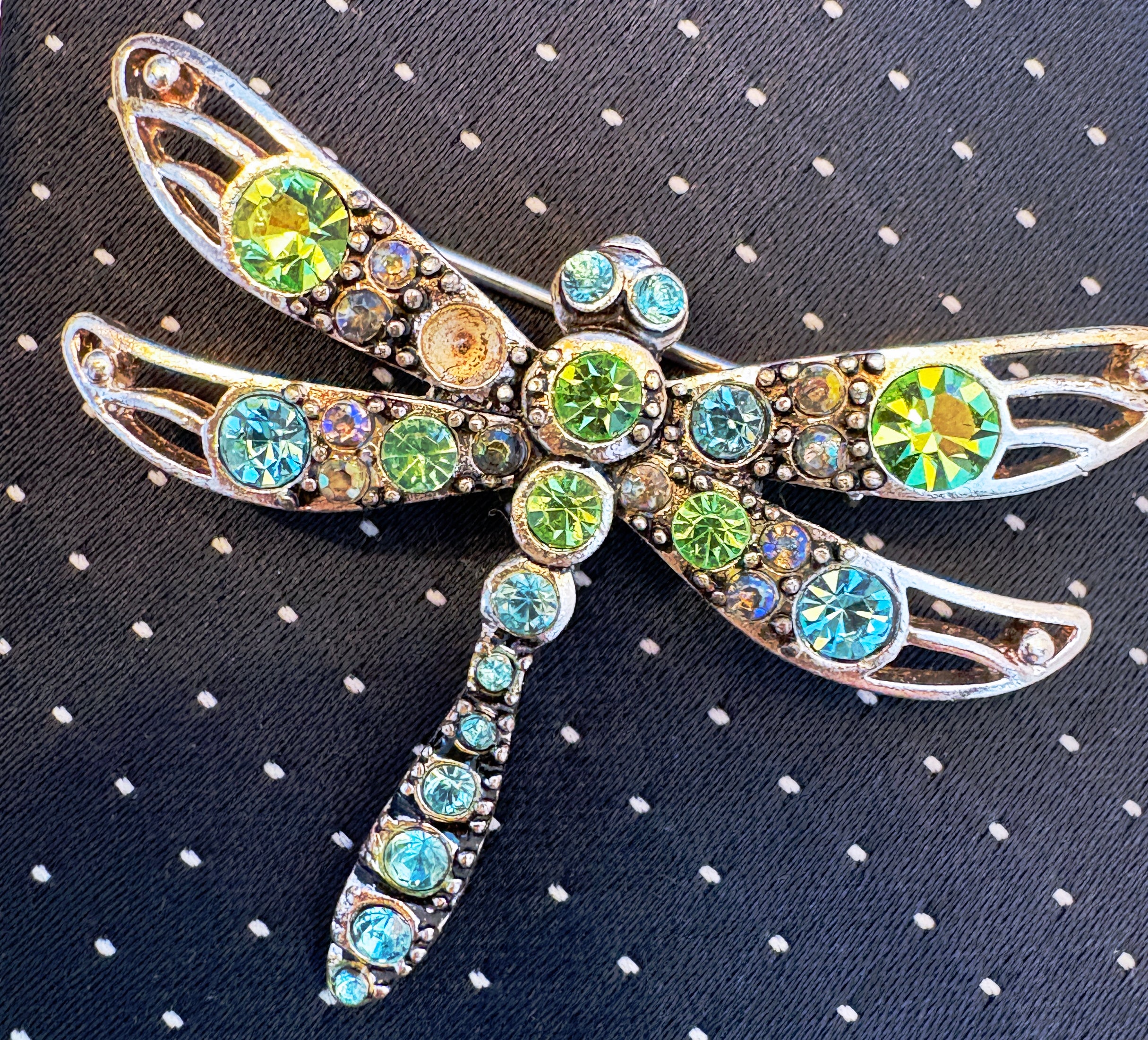 Tie with Dragonflies