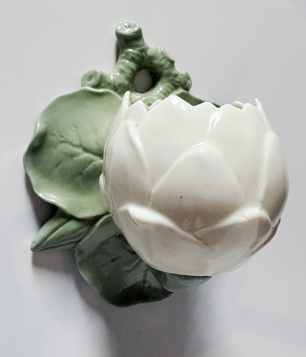 Vintage Grainger & Co. Worcester Molded Lily Wall Pocket