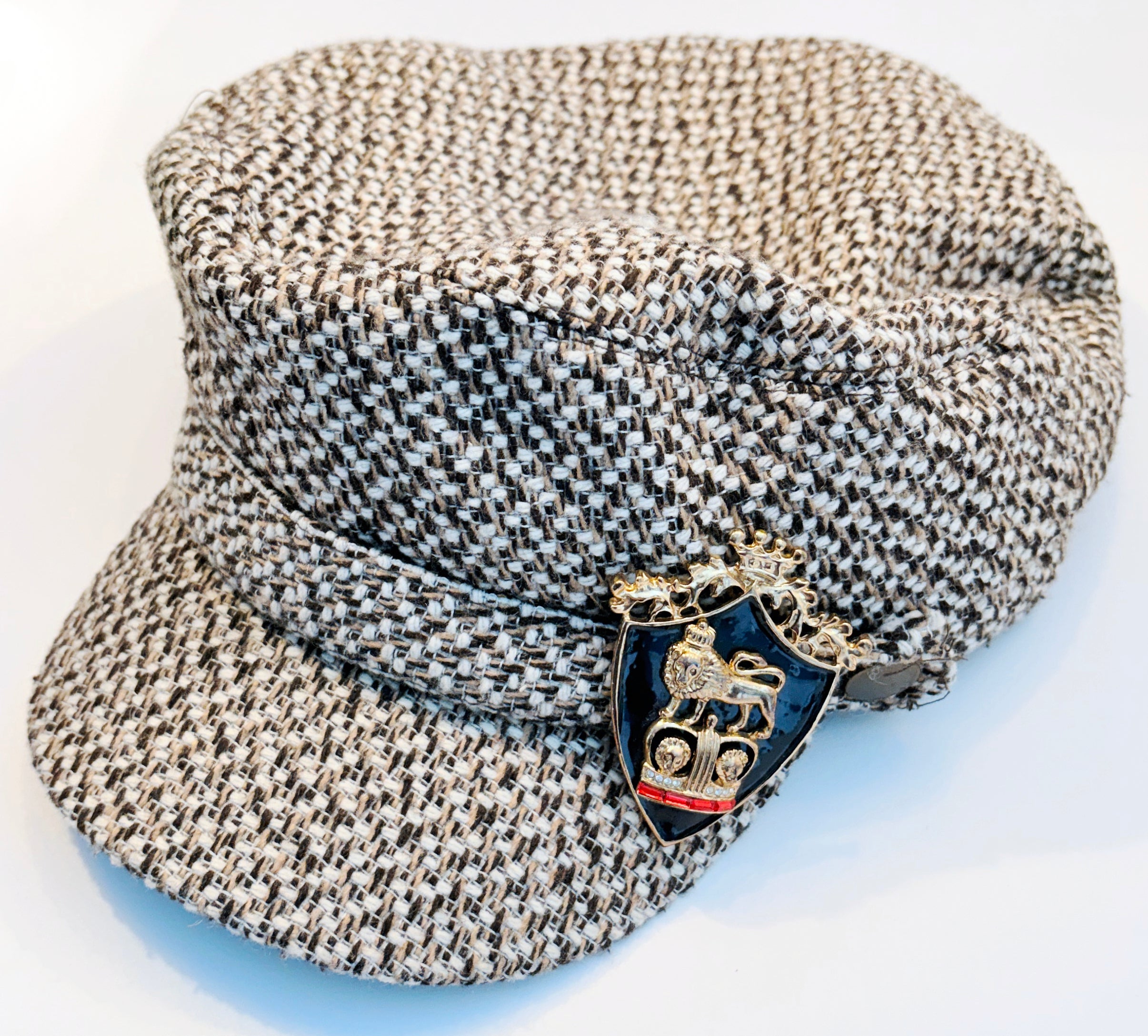 Tweed Newsboy Cap with Brooch